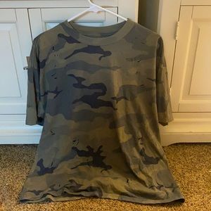 pacsun camo distressed t shirt
